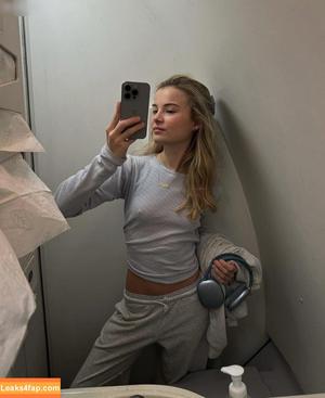 Lotta Emilie Stichler photo #0025