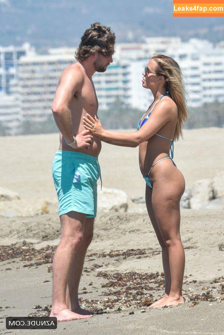 Lottie Tomlinson /  leaked photo photo #0009