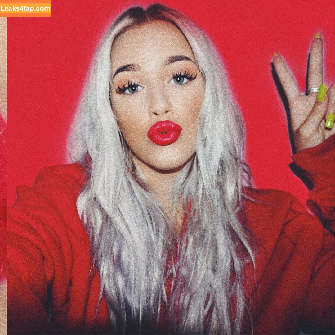 Lottie Tomlinson /  leaked photo photo #0021