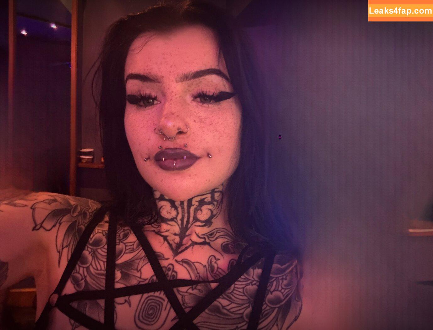 lottieinchainss /  leaked photo photo #0001