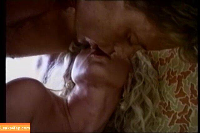 Louise Hodges / iconlouise / louise_hodges leaked photo photo #0063