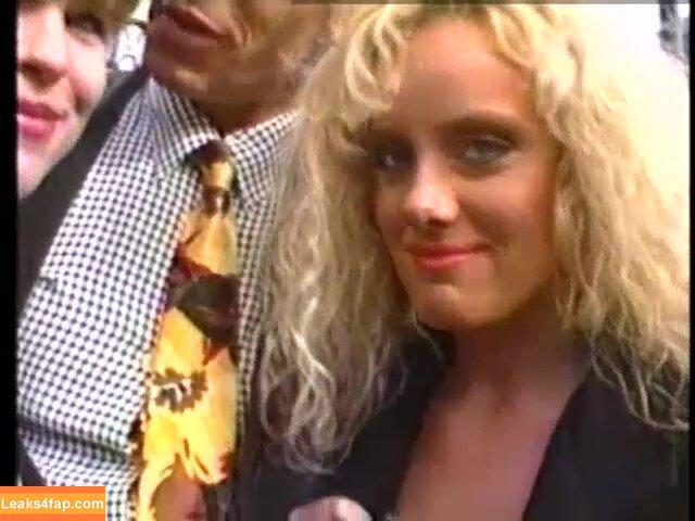 Louise Hodges / iconlouise / louise_hodges leaked photo photo #0065