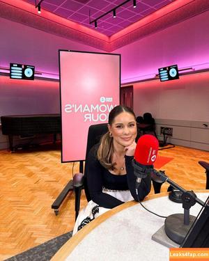 Louise Thompson photo #0007