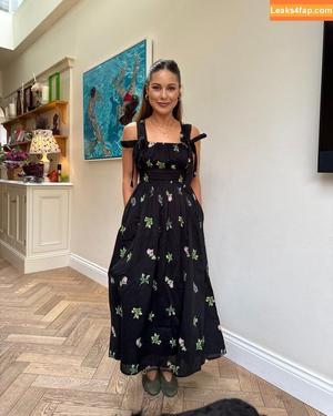 Louise Thompson photo #0009
