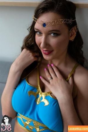 LouiseBordeaux photo #0115