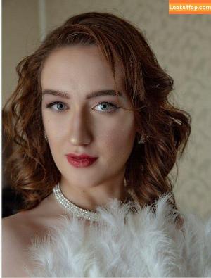 LouiseBordeaux photo #0180