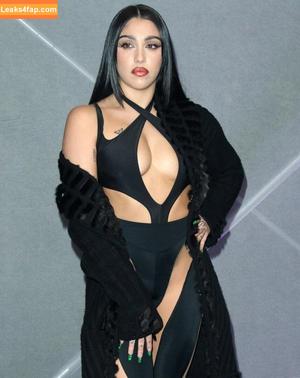 Lourdes Maria Ciccone Leon photo #0051