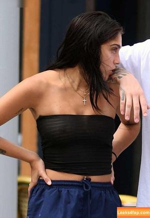 Lourdes Maria Ciccone Leon photo #0053