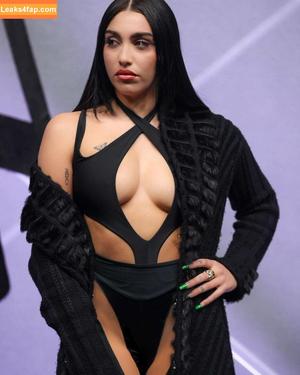 Lourdes Maria Ciccone Leon photo #0061