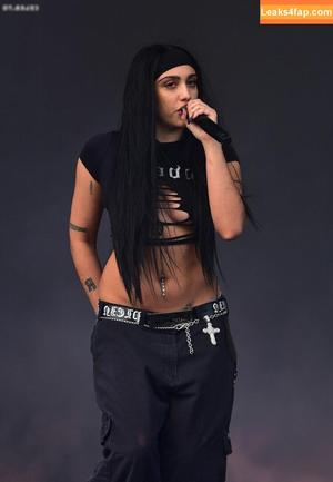 Lourdes Maria Ciccone Leon photo #0131