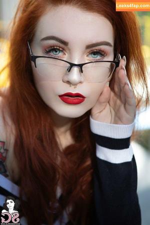 Loveless photo #0041