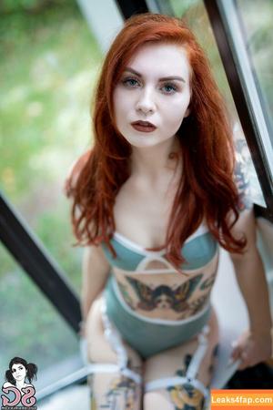 Loveless photo #0175