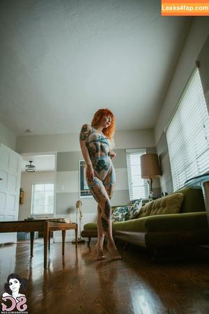 Loveless фото #0450