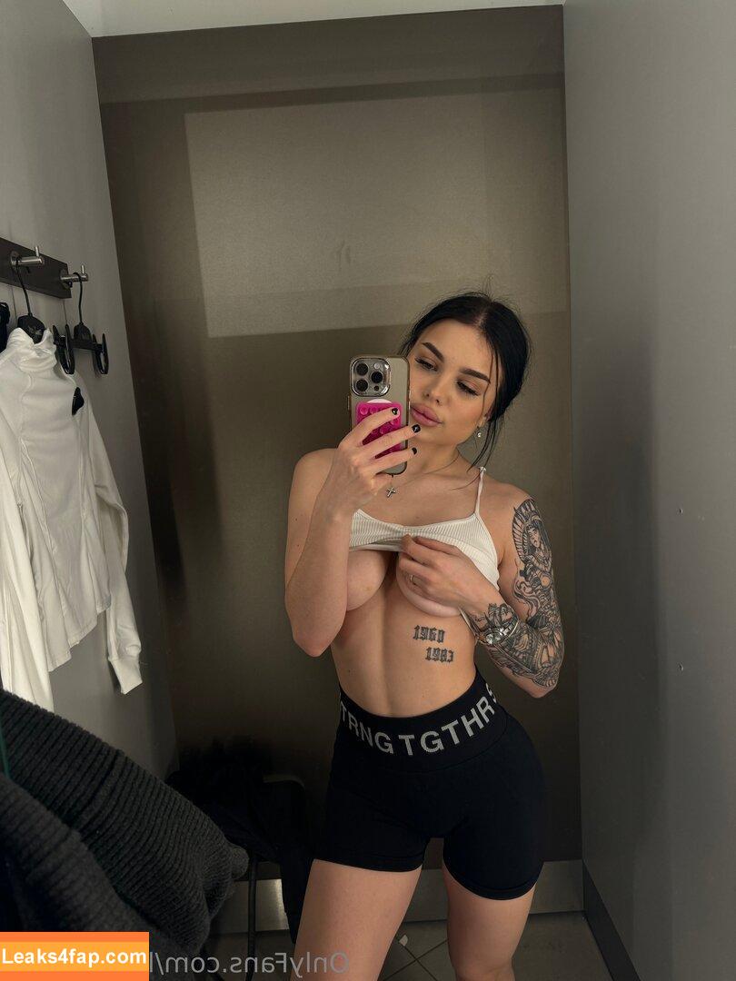 lovely_letty /  leaked photo photo #0002