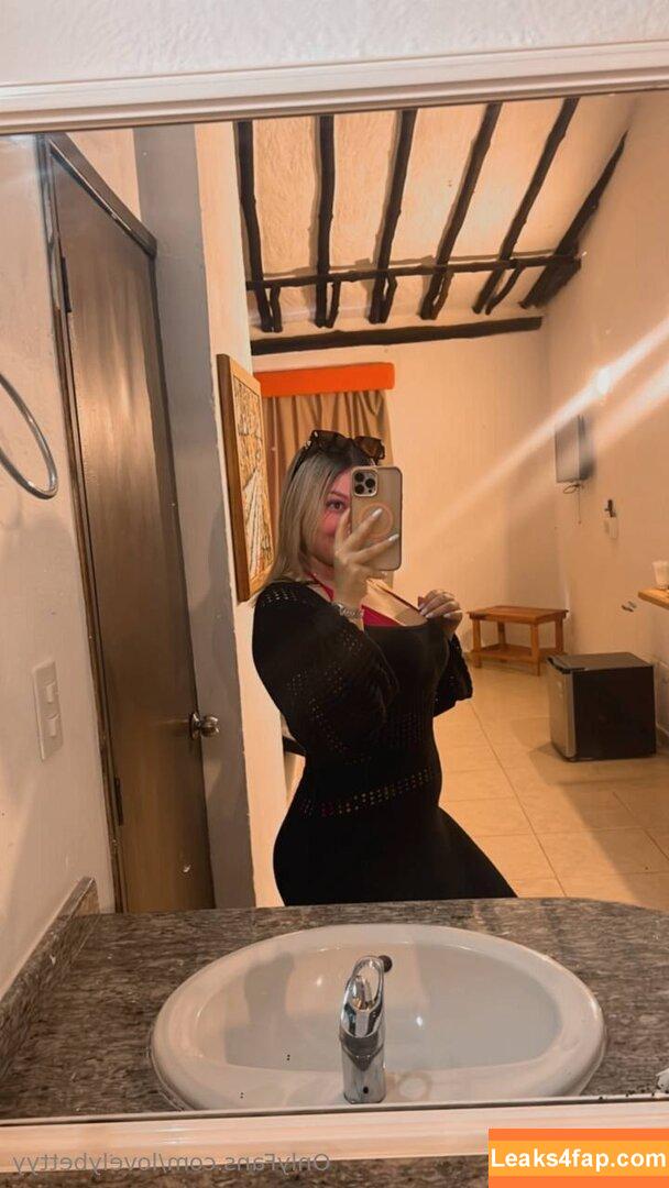 lovelybettyy / lovelybetty_ leaked photo photo #0009