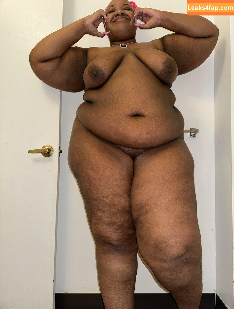 Lovelypeaches / lovelypeachespopsinger100 leaked photo photo #0020