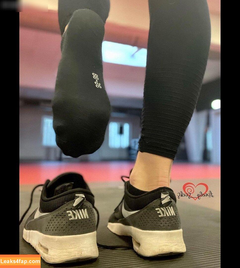 lovelysox / lovely.socks3.0 / lovely.socks_ leaked photo photo #0045