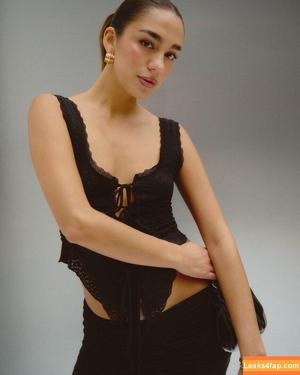 Luana Barron photo #0064