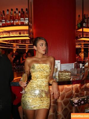 Luana Barron photo #0068