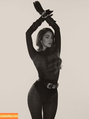 Luana Barron photo #0118