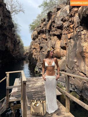 Luana Barron photo #0131