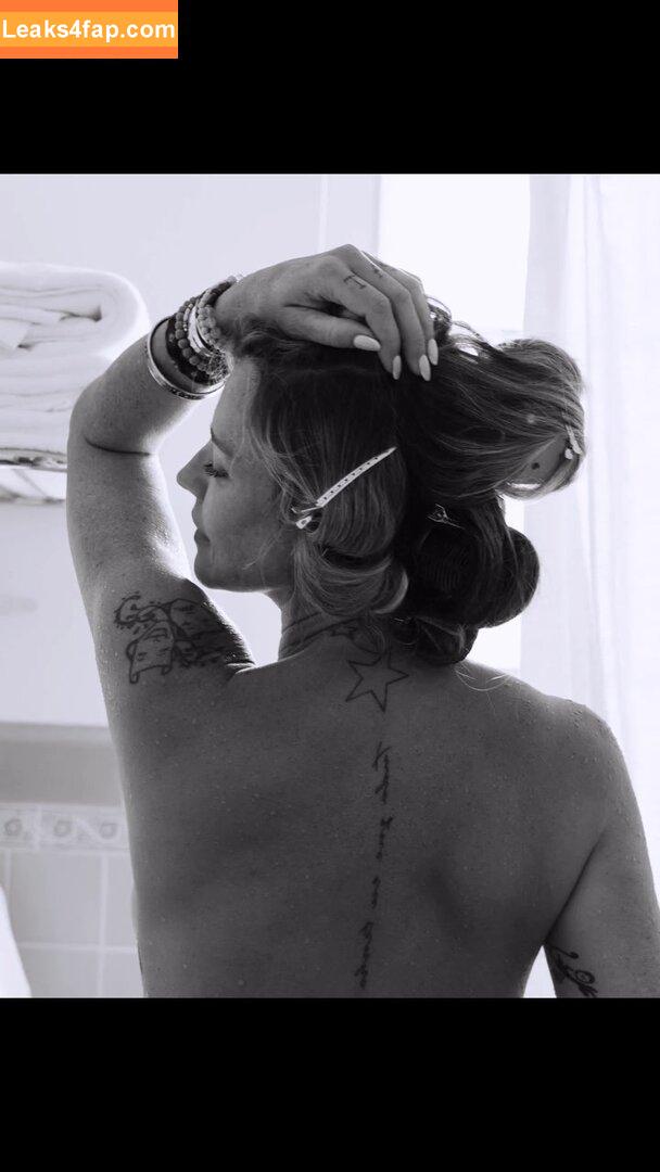 Luana Piovani / luapio leaked photo photo #0217
