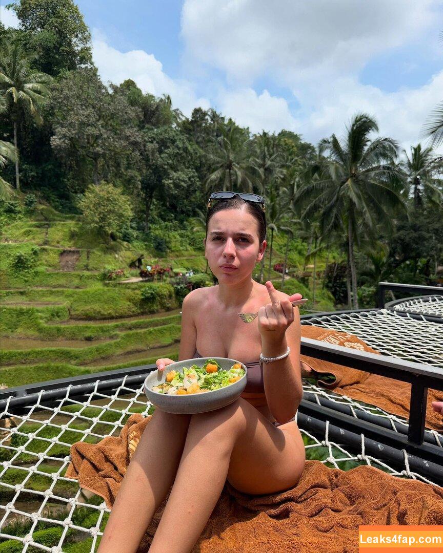 Lucia Correa / luciacorreaaa / u140097722 leaked photo photo #0026