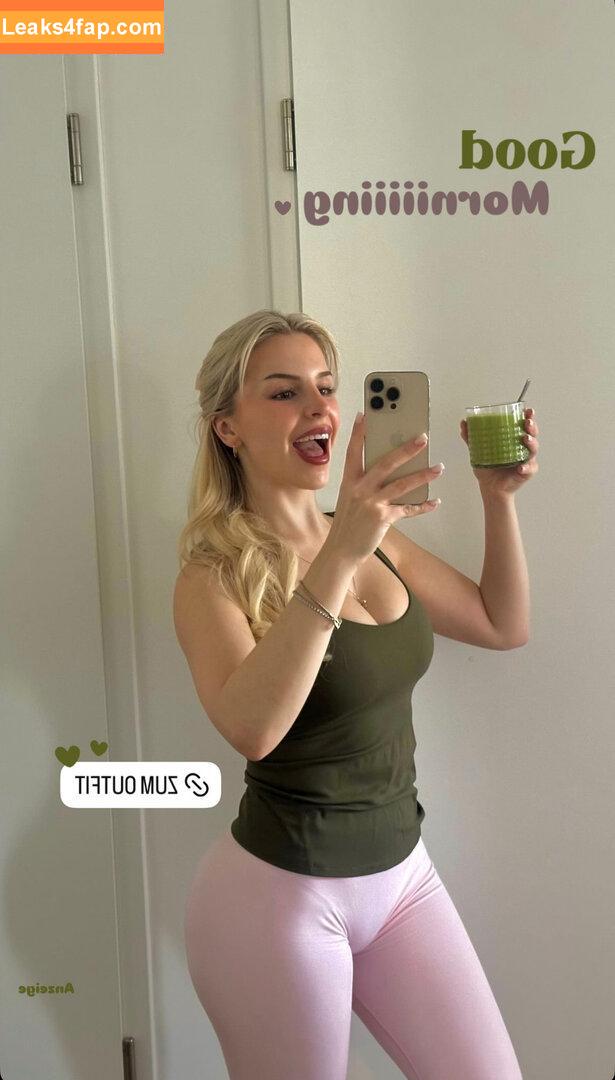 Lucia Leona /  leaked photo photo #0056