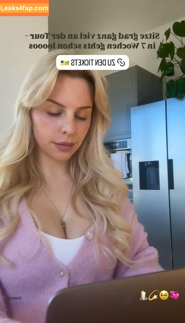 Lucia Leona Onlyfans leaks