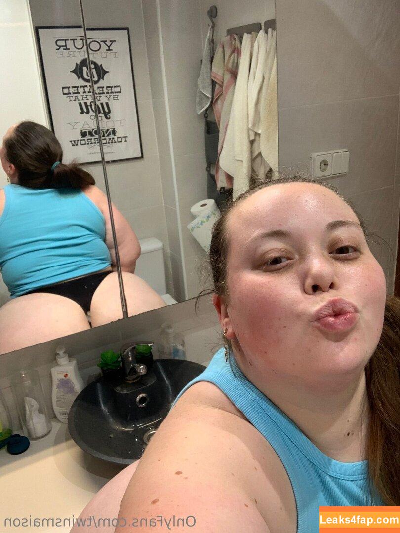 LuciaMaison / MaisonTwins / RocioMaison / luciiamaiss / queenmaison leaked photo photo #0030