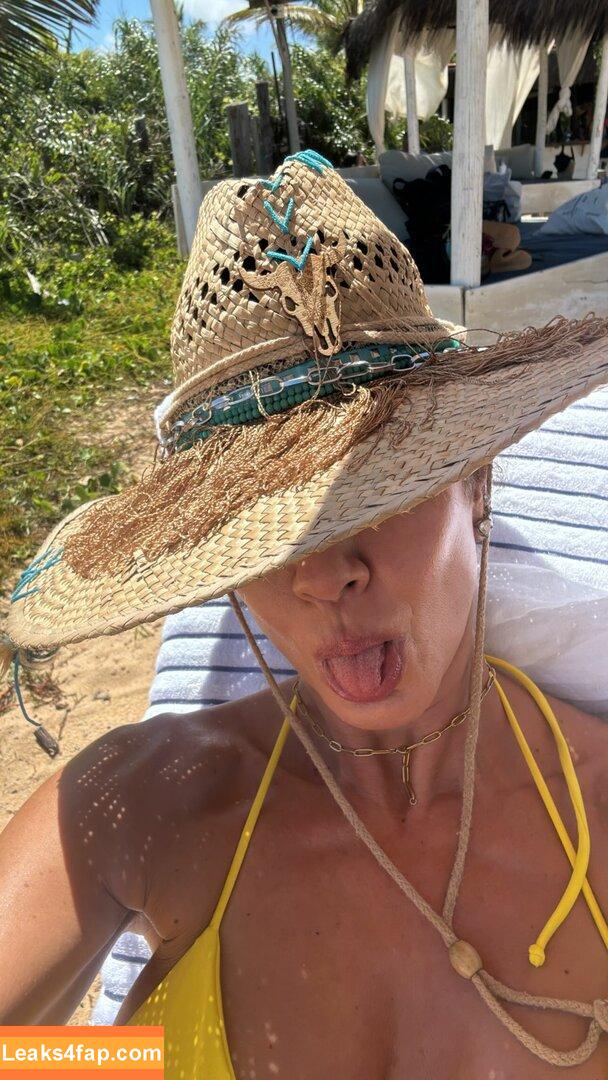 Luciana Gimenez / lucianagimenez leaked photo photo #0477
