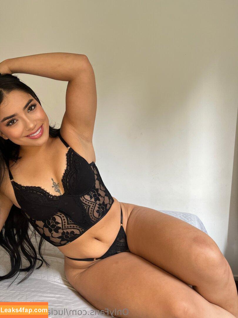 lucianaacosta0 /  leaked photo photo #0053