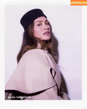 Luciane Buchanan photo #0039