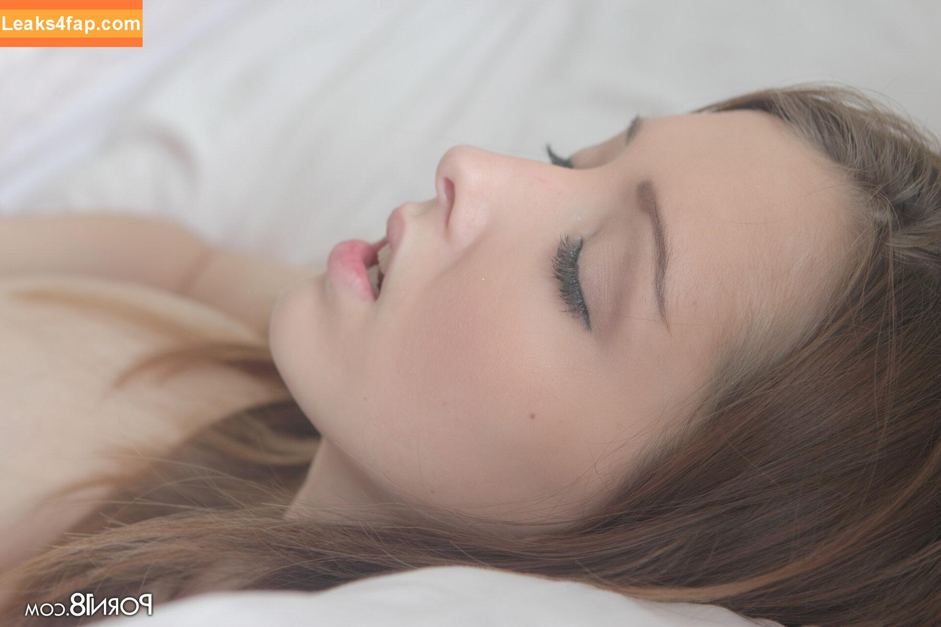 Lucie Wilde / Busty Buffy / RealBustyBuffy / _lucie_wilde / lucy.wild leaked photo photo #0204