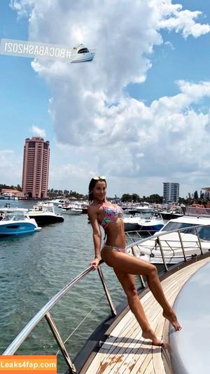 Lucie Zova photo #0006