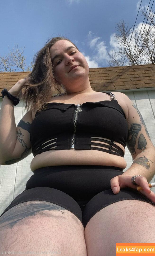 luciendelune / _lucielalune_ leaked photo photo #0011