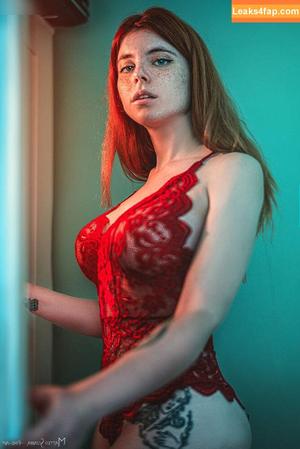 Lucilla Jiggly photo #0074