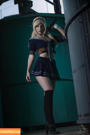 Luckybonez photo #0114