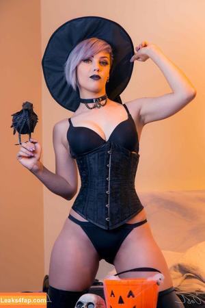 Luckybonez photo #0201