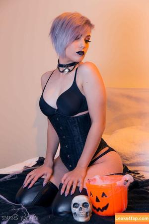 Luckybonez photo #0204