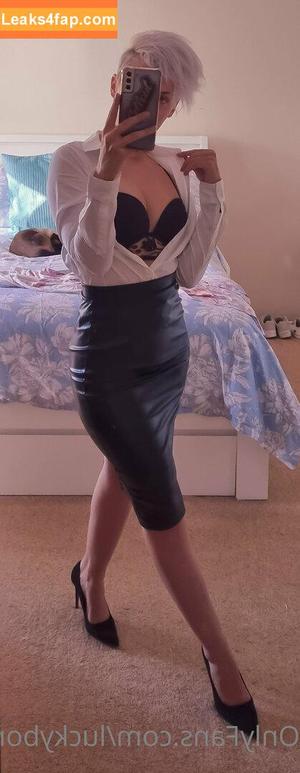 Luckybonez photo #0348