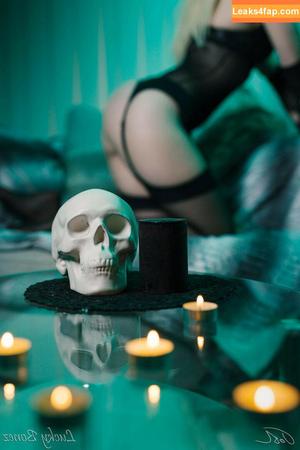 Luckybonez photo #0497