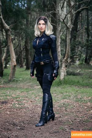 Luckybonez photo #0536