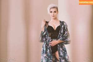 Luckybonez photo #0565