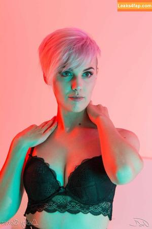 Luckybonez photo #0616