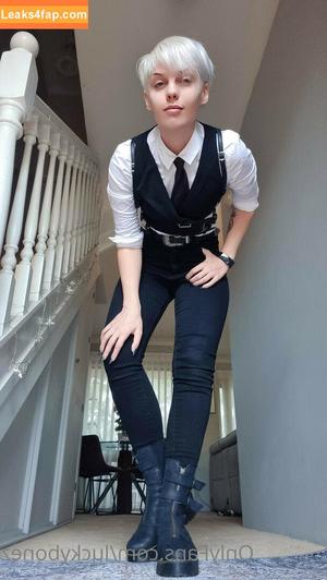 Luckybonez photo #0804