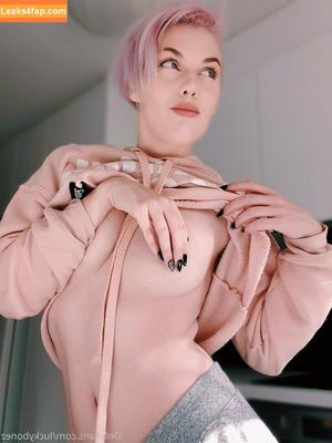 Luckybonez photo #0989