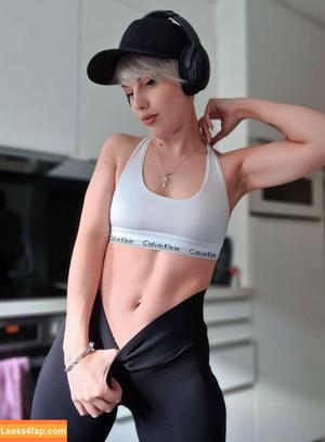 Luckybonez photo #1032