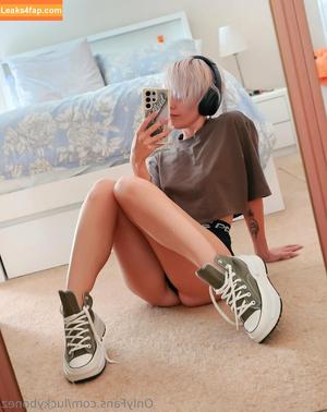 Luckybonez photo #1403