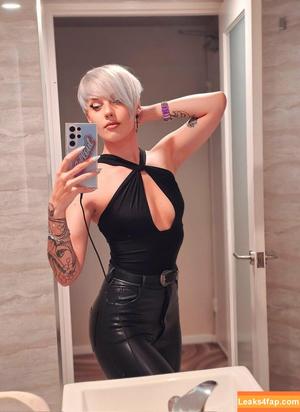 Luckybonez photo #1674